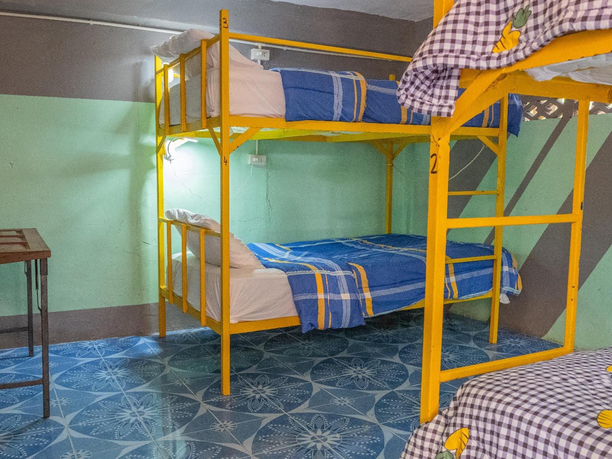 Happy House Backpackers Hostel Pai Room photo