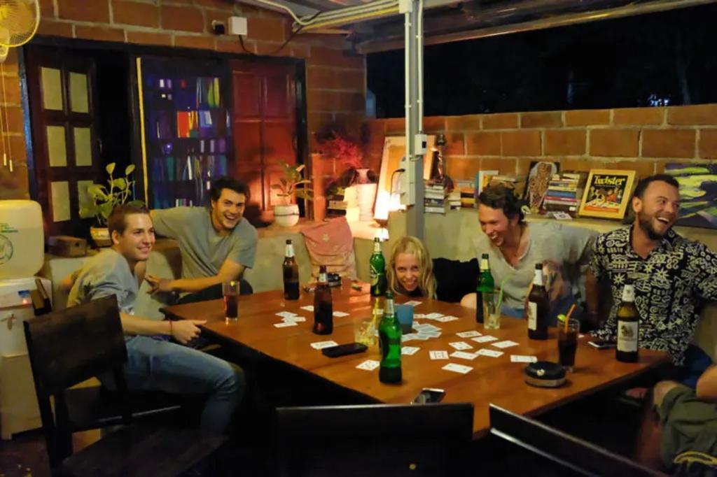 Happy House Backpackers Hostel Pai Exterior photo