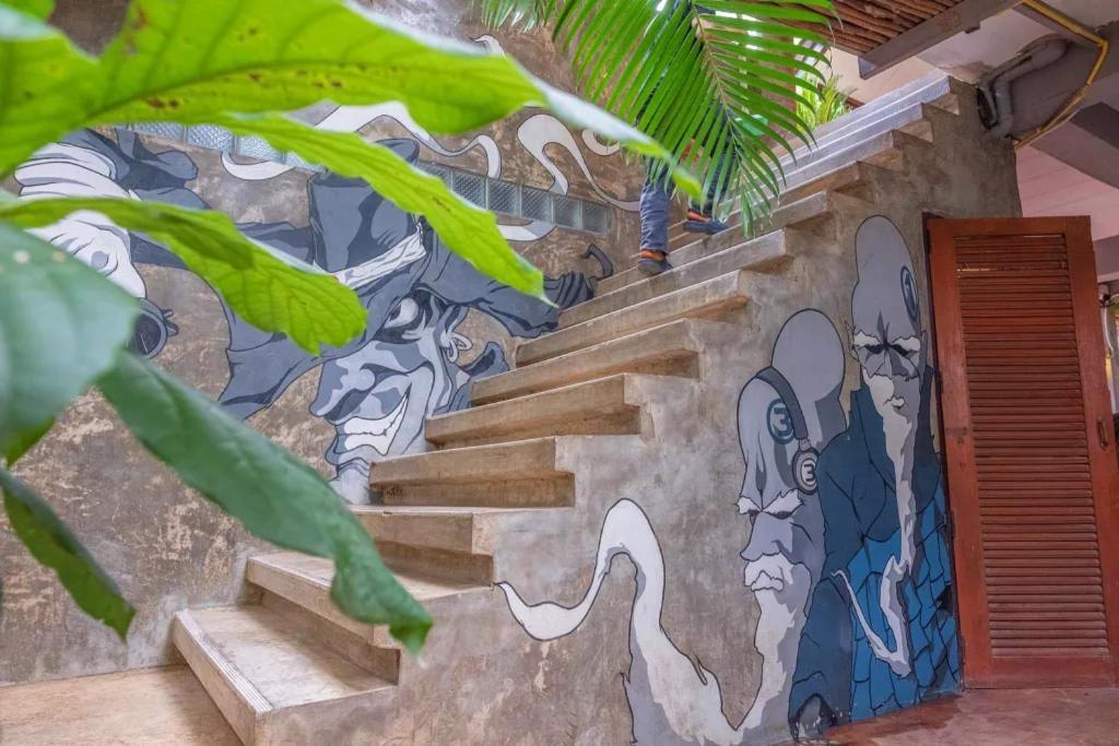 Happy House Backpackers Hostel Pai Exterior photo